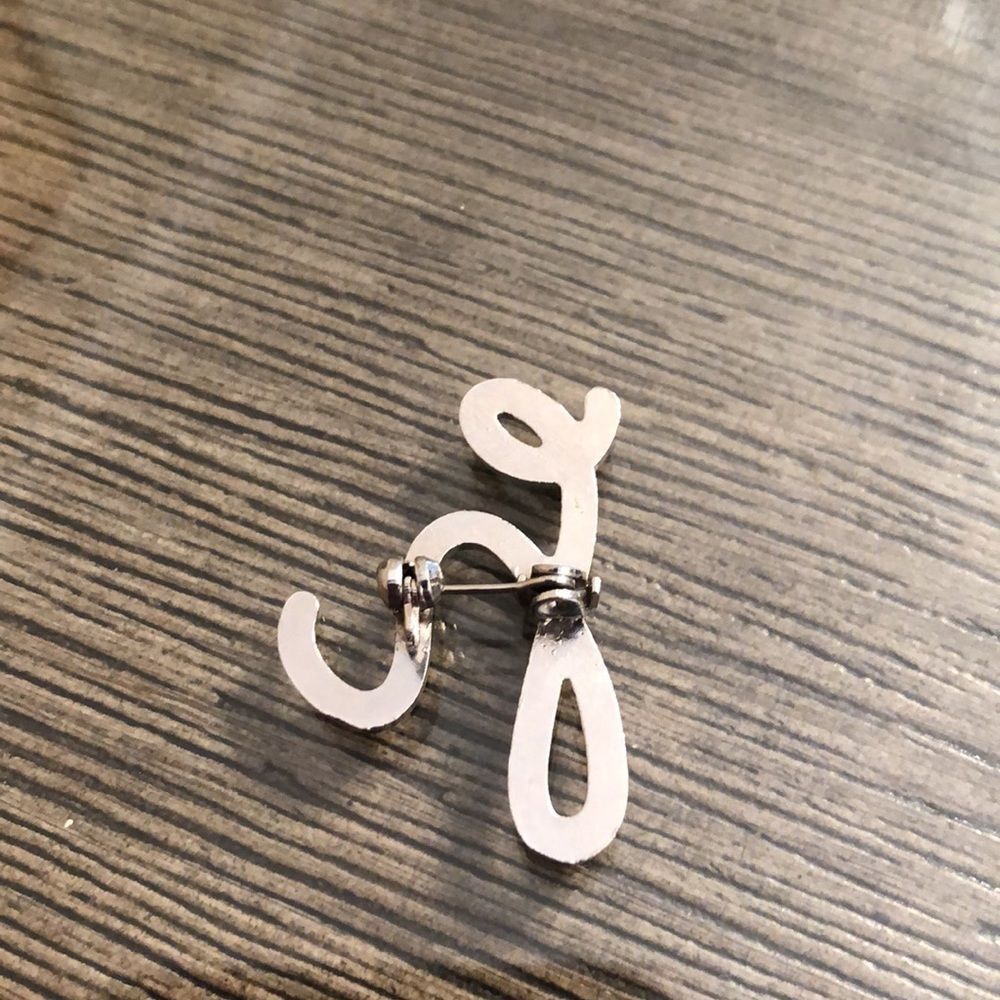 Vintage Lower Case Cursive “h” Initial Pin Silvertone - Picture 4 of 12